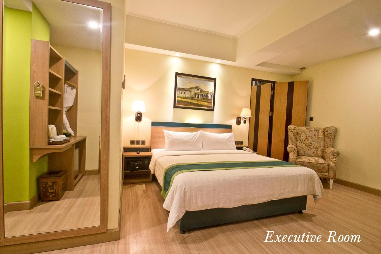 Green Batara Hotel Bandung Eksteriør billede