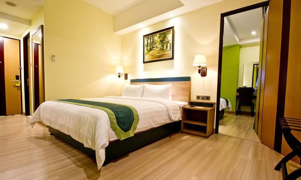 Green Batara Hotel Bandung Eksteriør billede